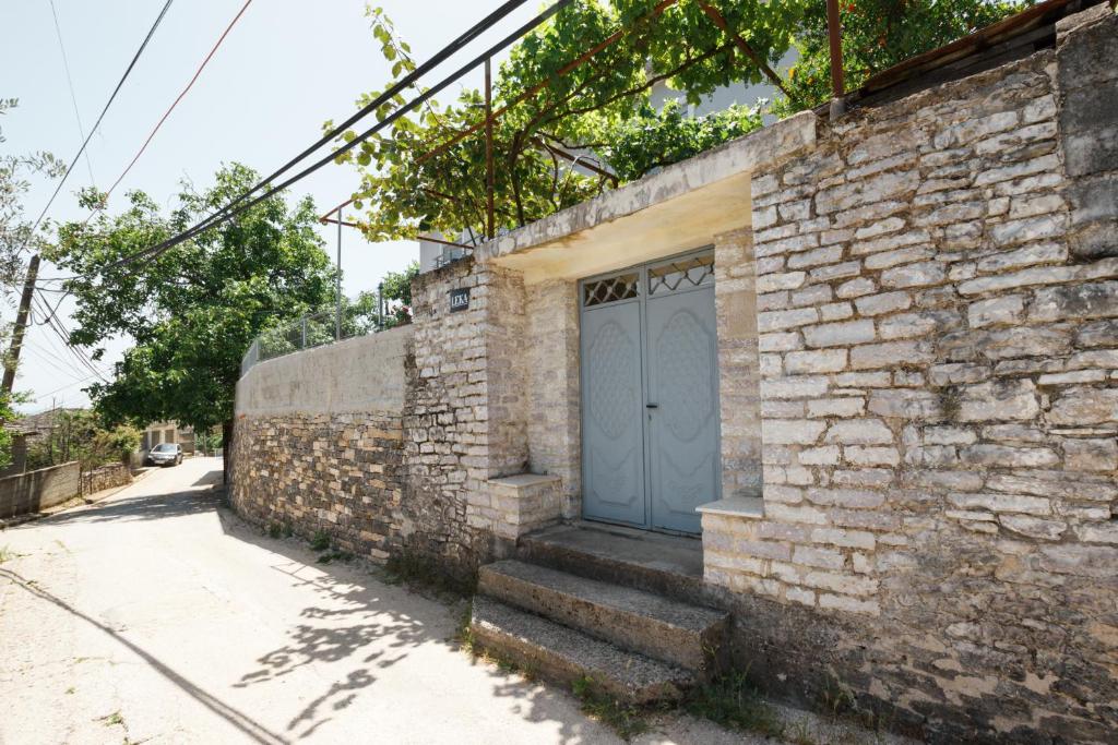 Fotografie z fotogalerie ubytování Leka GuestHouse v destinaci Gjirokastër