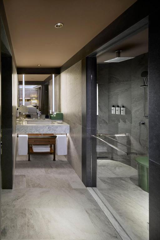 Koupelna v ubytování Mandarin Oriental Savoy, Zurich