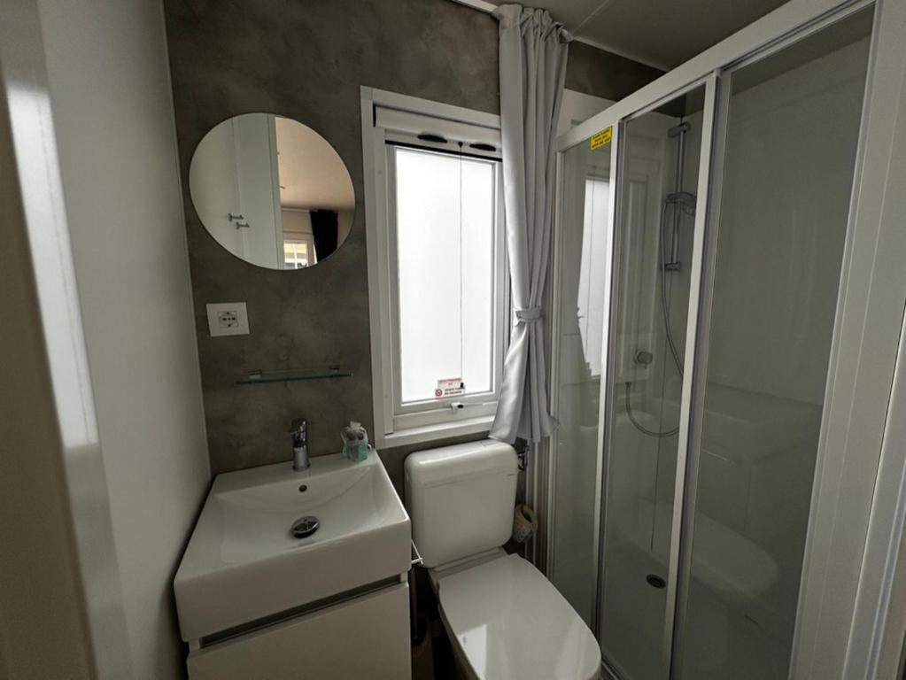 Koupelna v ubytování EUROCAMPINGPACENGO
