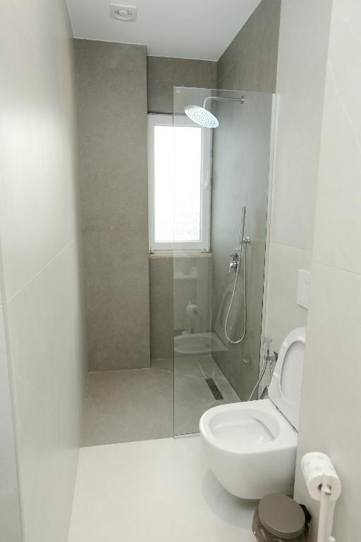 Koupelna v ubytování NÓS Luxury Rooms Shkoder