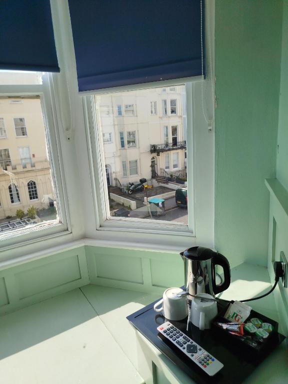 The Willows - Resim 5