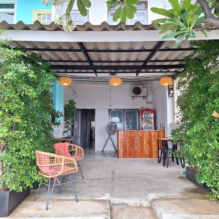 Fotografie z fotogalerie ubytování Jungle Cafe and Guesthouse v destinaci Prachuap Khiri Khan