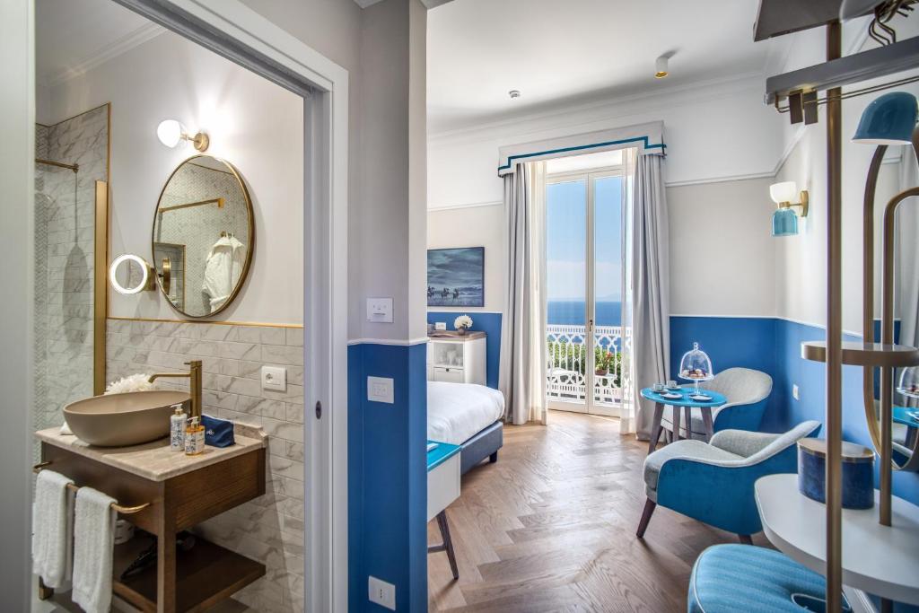 Postel nebo postele na pokoji v ubytování Hotel Mediterraneo