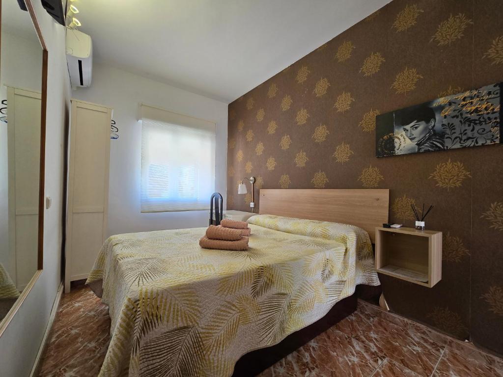 Hostal Alfil - Double Room With Private Bathroom