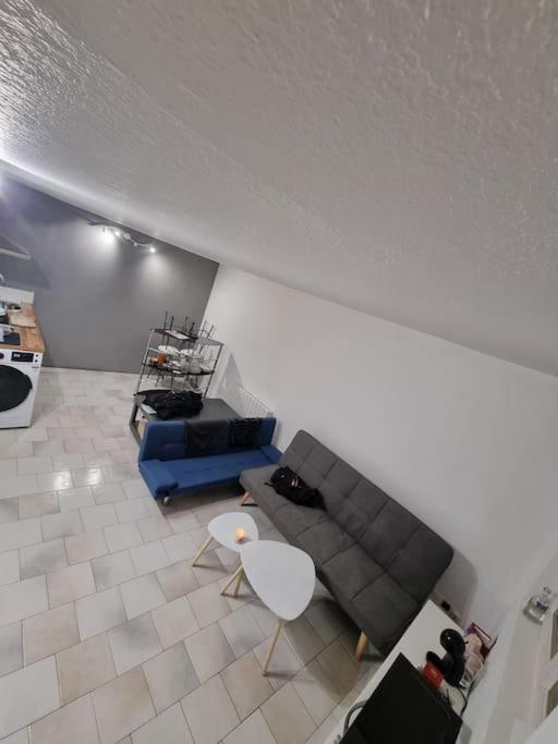 Studio avec chambre