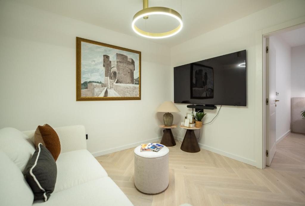 Cascade Luxury Apartments - 2