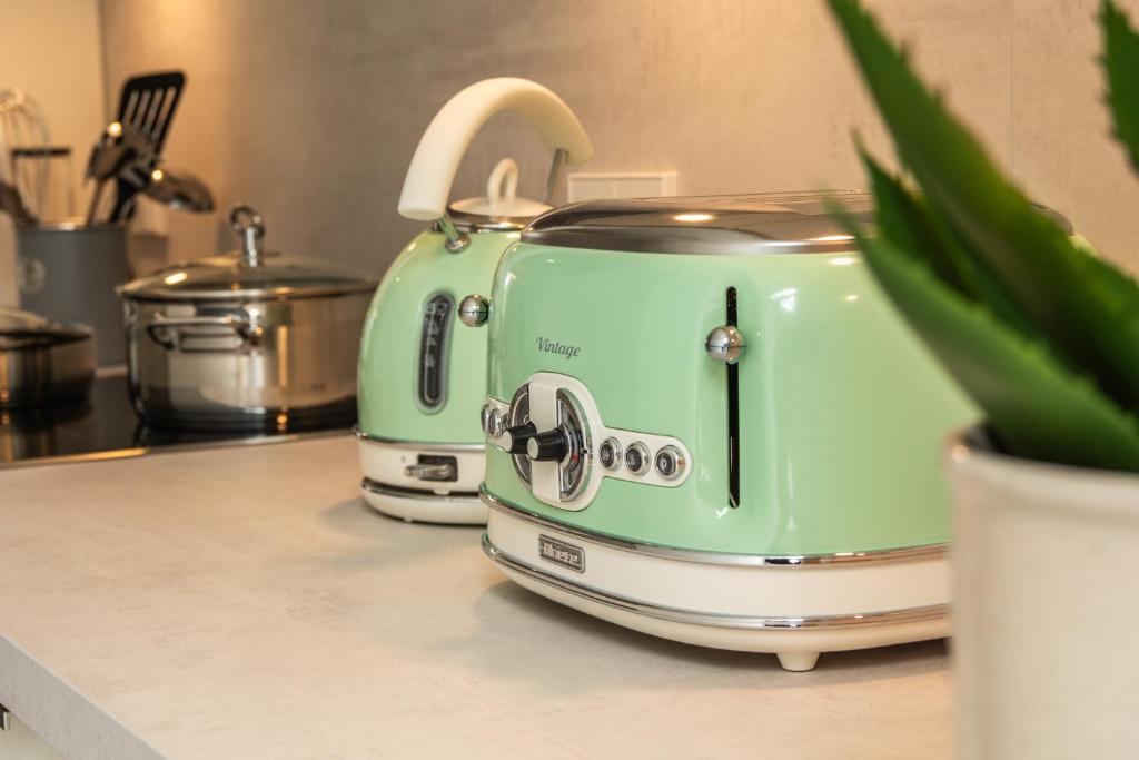 FLAIR Homes - Design Apartments with Smart-TV, Self Check-in & Free Parking - 11