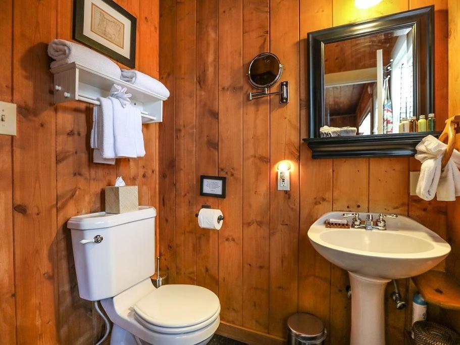 Bagno di The Inn at Arch Cape