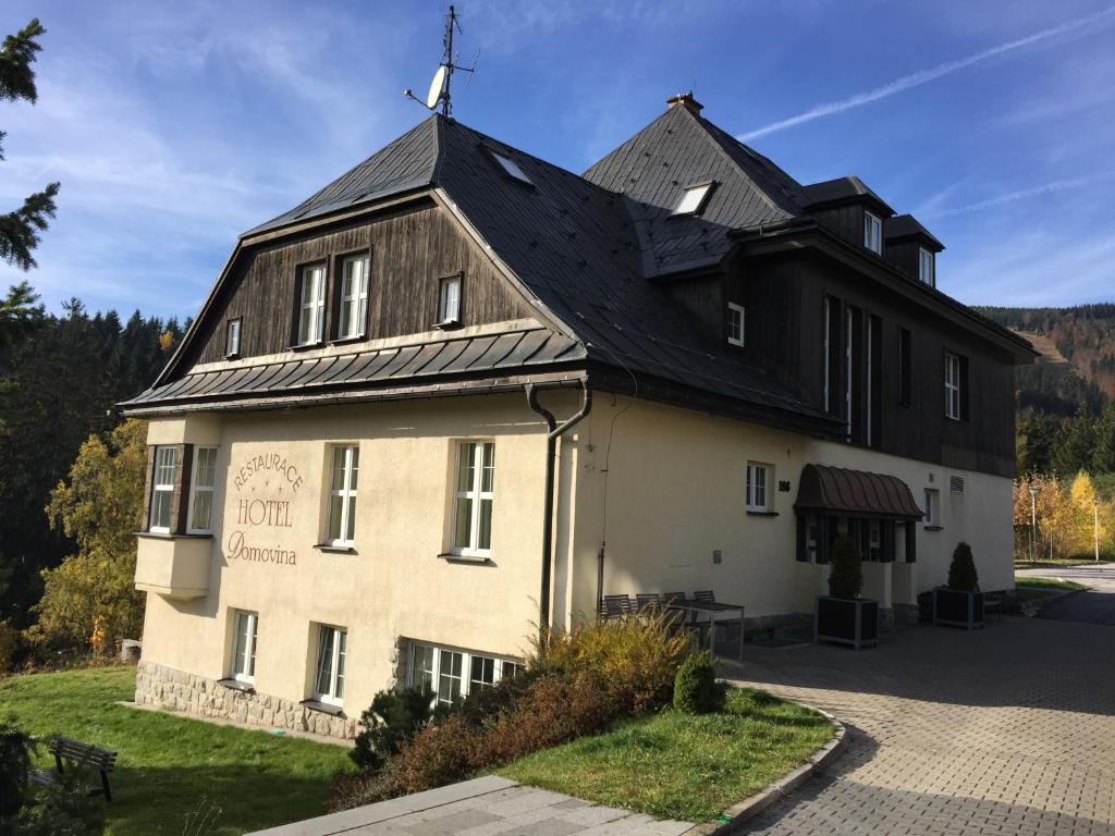 Budova, kde se hotel nachází