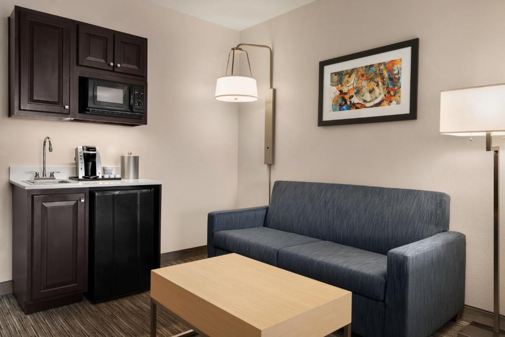 Holiday Inn Express Hotel & Suites Mount Pleasant - Charleston, an IHG Hotel - Suite Met Twee Queen Bedden