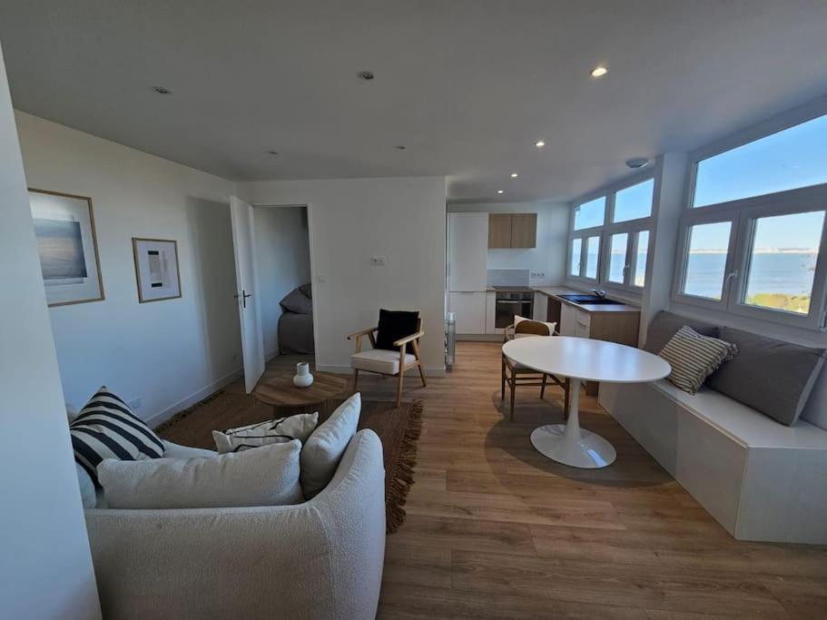 Galeriebild der Unterkunft Appartement panoramique vue mer in Villerville