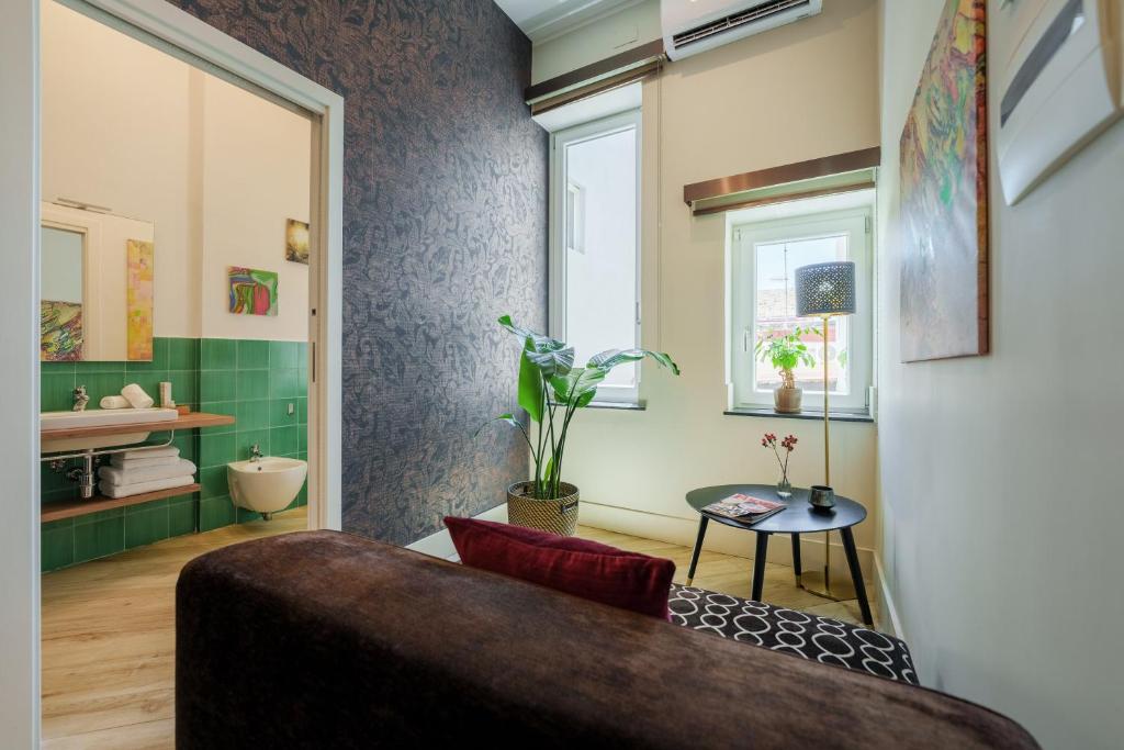 A bathroom at It's Room Naples