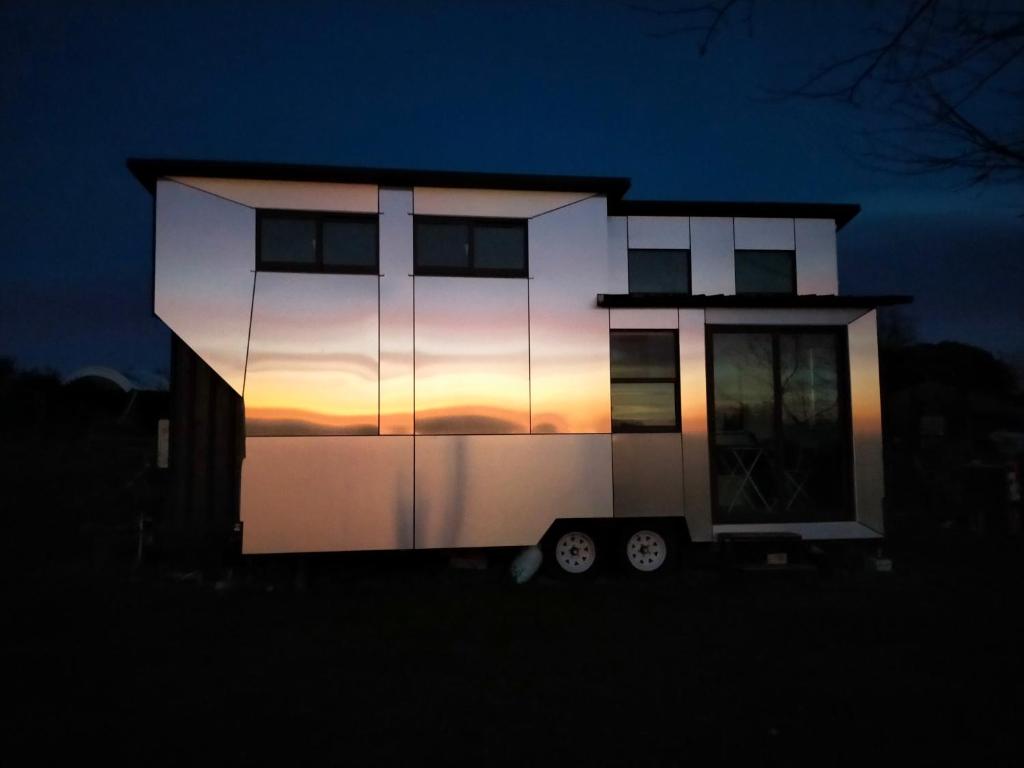 The Cyber Hut - Resim 9