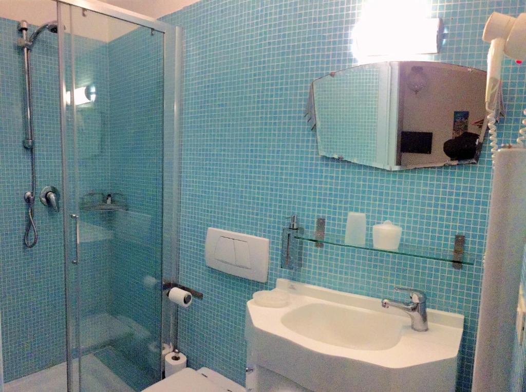 3749 Pontechiodo - 10