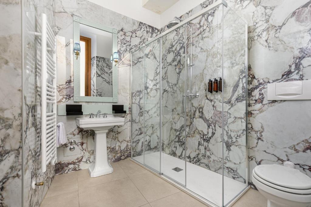 Room Mate Collection Isabella, Florence - 17