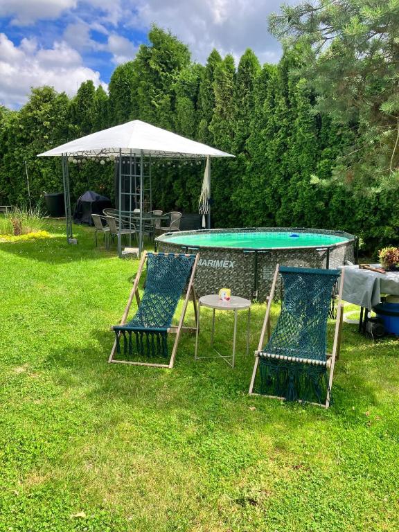Zahrada ubytování Glamping Karavan u Konopiště