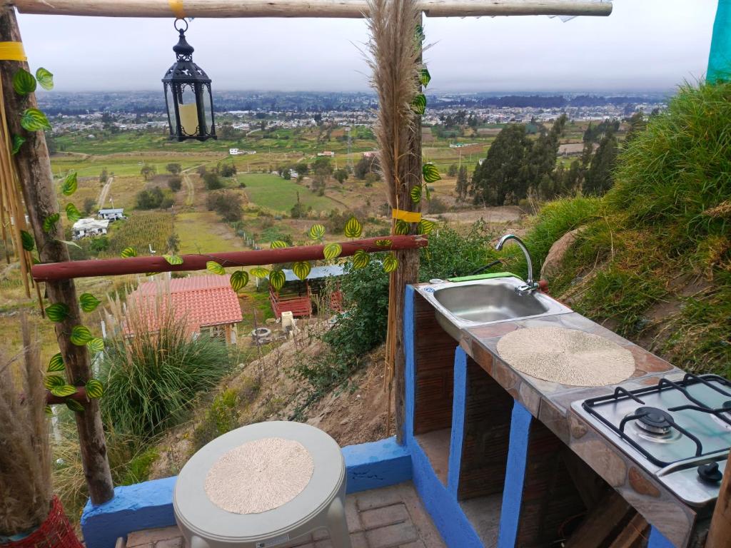 Balkón nebo terasa v ubytování Glamping con jacuzzi en Latacunga