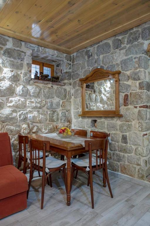 Fotografie z fotogalerie ubytování Studio Apartment Kovacic v destinaci Risan
