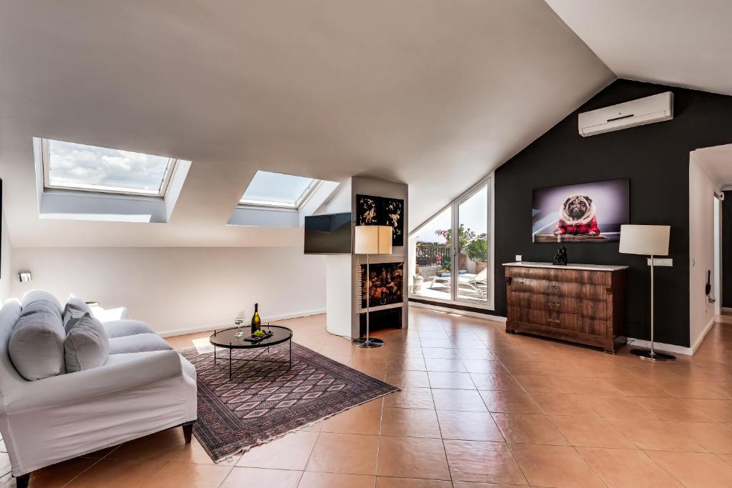 Molo Luxury Suites Puerto Banus - Resim 35