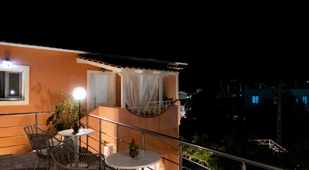 Cristina Apartments - 14