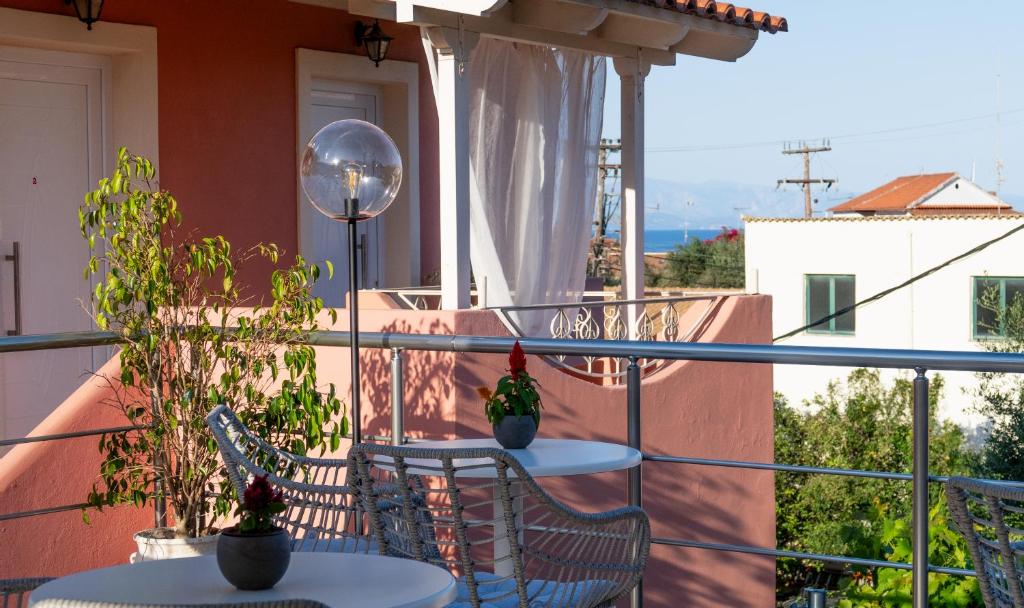 Cristina Apartments - 4