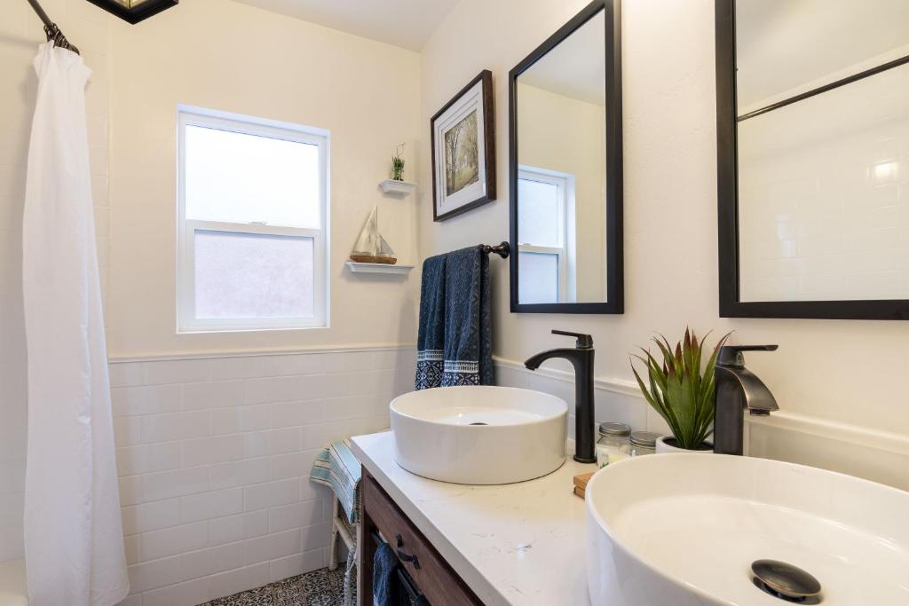 Redwood Hollow Cottages - Cottage De Deux Chambres Inspiré De Deux Chambres