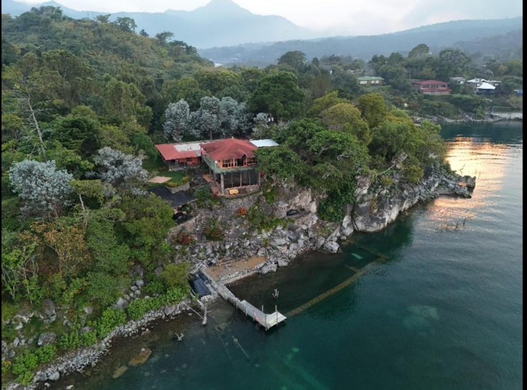 Amankaya Atitlan