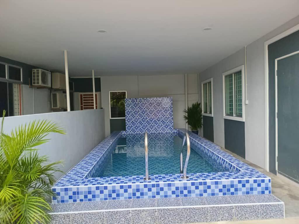 Πισίνα στο ή κοντά στο Unit 3 D'SUKA MENANTI HOMESTAY
