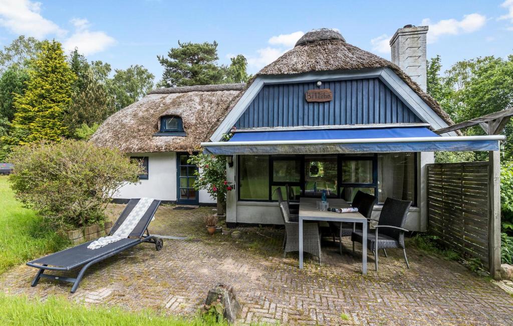 Κήπος έξω από το 2 Bedroom Pet Friendly Home In Glesborg