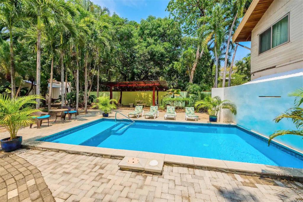 Bazén v ubytování Casa Corona Del Mar Tamarindo nebo v jeho okolí