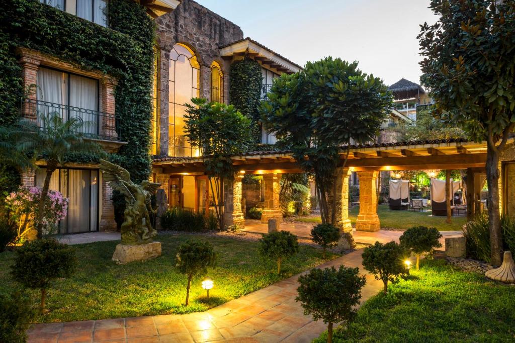 Zahrada ubytování Quinta Real Guadalajara