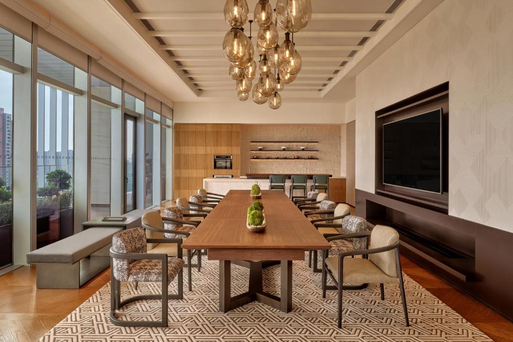 TV a/nebo společenská místnost v ubytování Hyatt Centric Gaoxin Xi'An