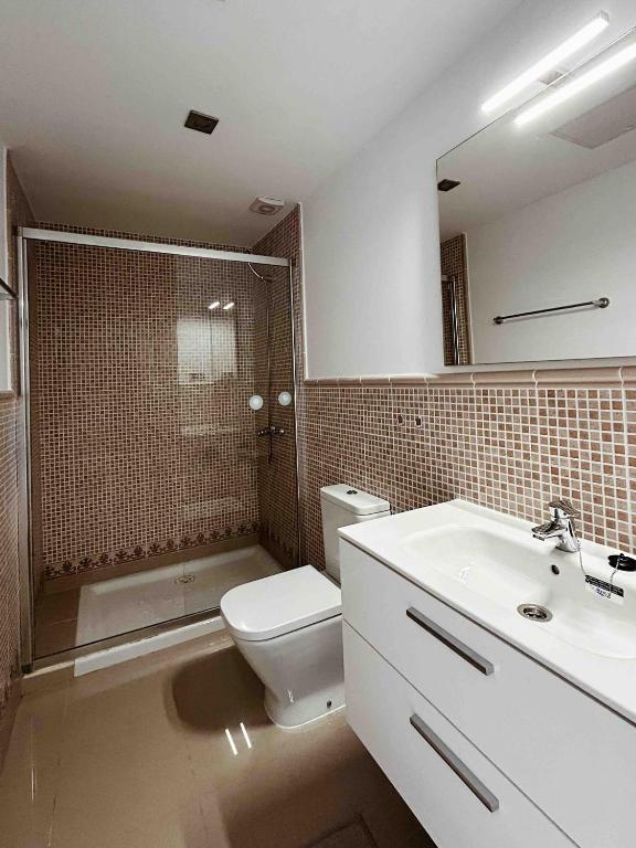 Koupelna v ubytování Banama Coliving & Coworking, Surf & Yoga - Casa Roja