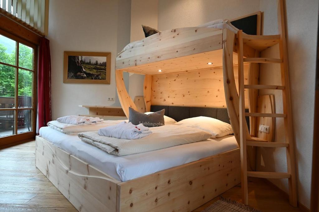 Posteľ alebo postele v izbe v ubytovaní Apartment Sonnenspitze