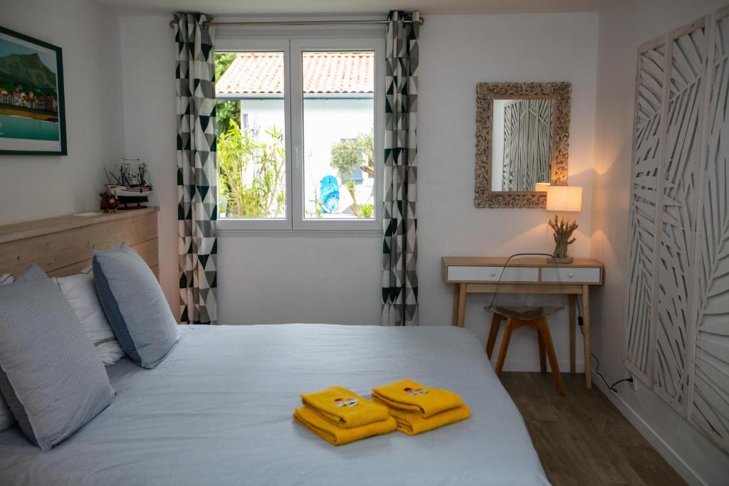 Erreka Txikia - Chambre Double Avec Vue Sur Piscine
