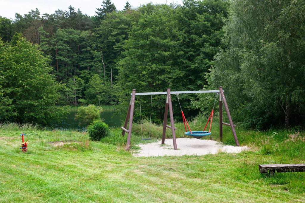 Herní místnost nebo prostor pro děti v ubytování Krüseliner Mühle - Bungalow Rethra