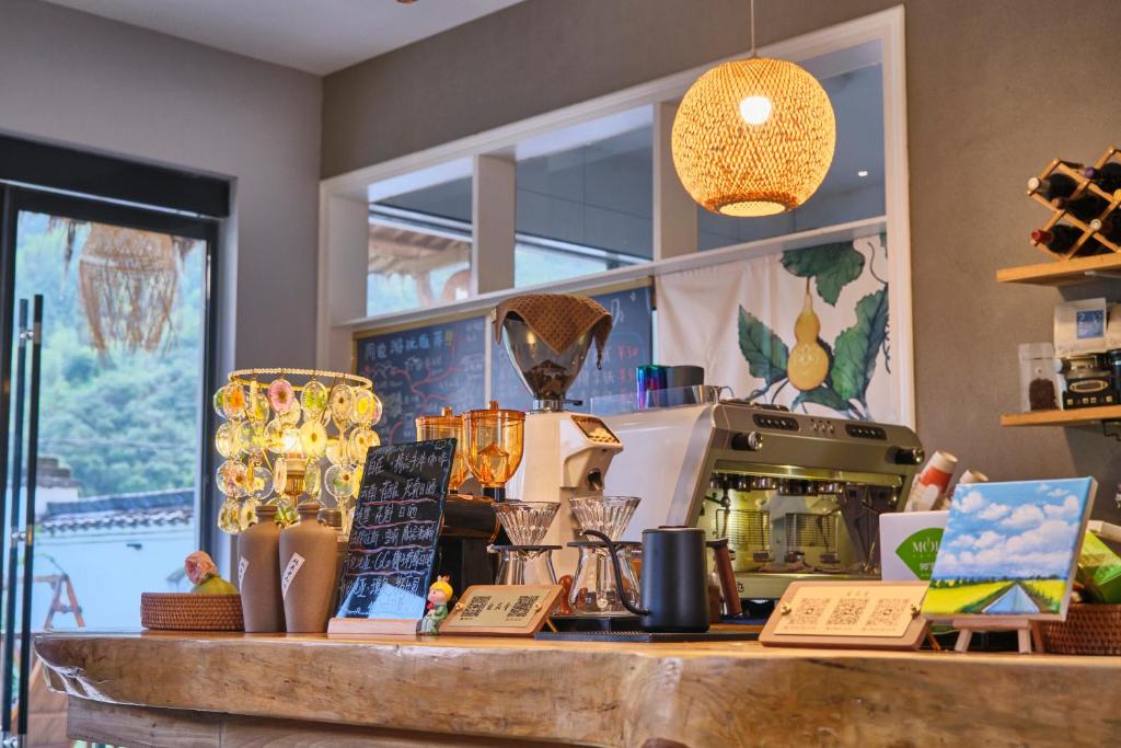 Comodidades para chá e café em Nature Cure Village Lodge-婺源自在舍