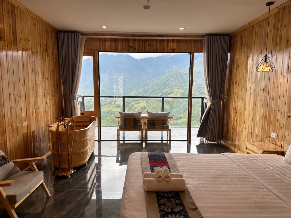 Lá Đỏ Homestay & Coffee - 2