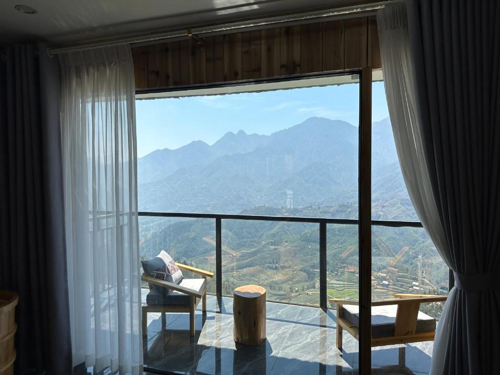 Lá Đỏ Homestay & Coffee - 17