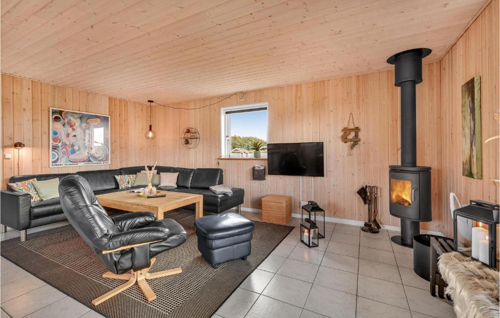 TV a/nebo společenská místnost v ubytování Holiday Home Hemmet 97 With Hot Tub