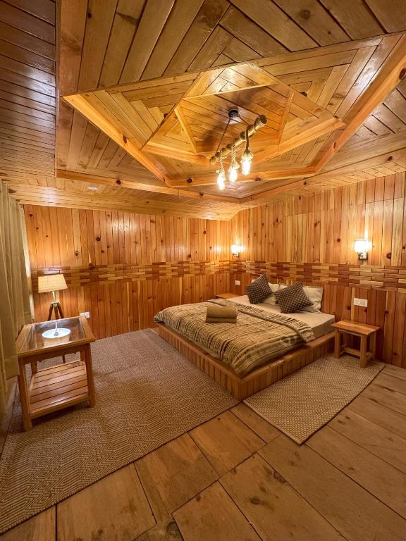 Postel nebo postele na pokoji v ubytování Avasaa Café and Stay