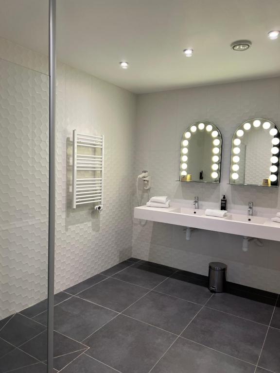 Koupelna v ubytování ibis Styles Arras Centre