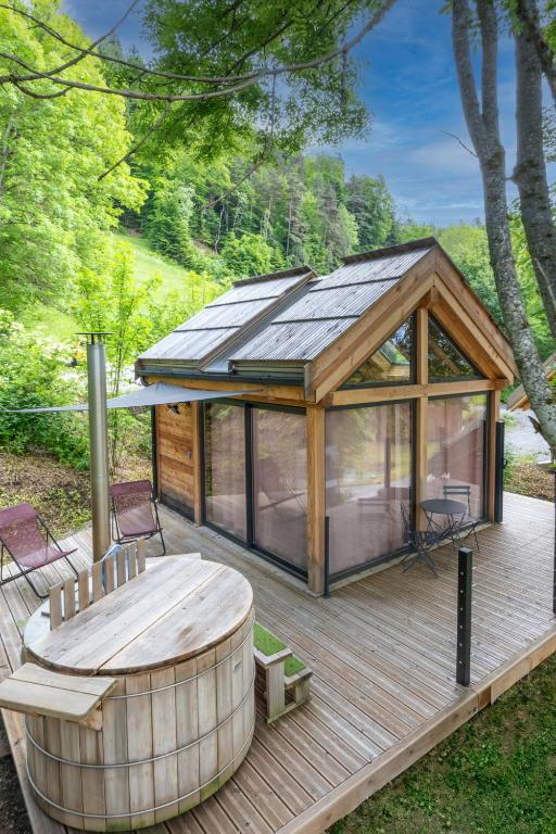 Zahrada ubytování Les chalets d'Éléna