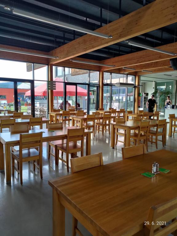 Restaurace v ubytování Pivotel MMX