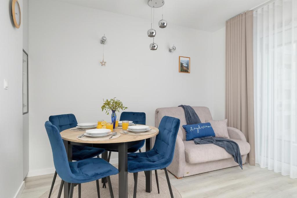 Apartment in the Centre of Zakopane Szymony by Noclegi Renters - Resim 8
