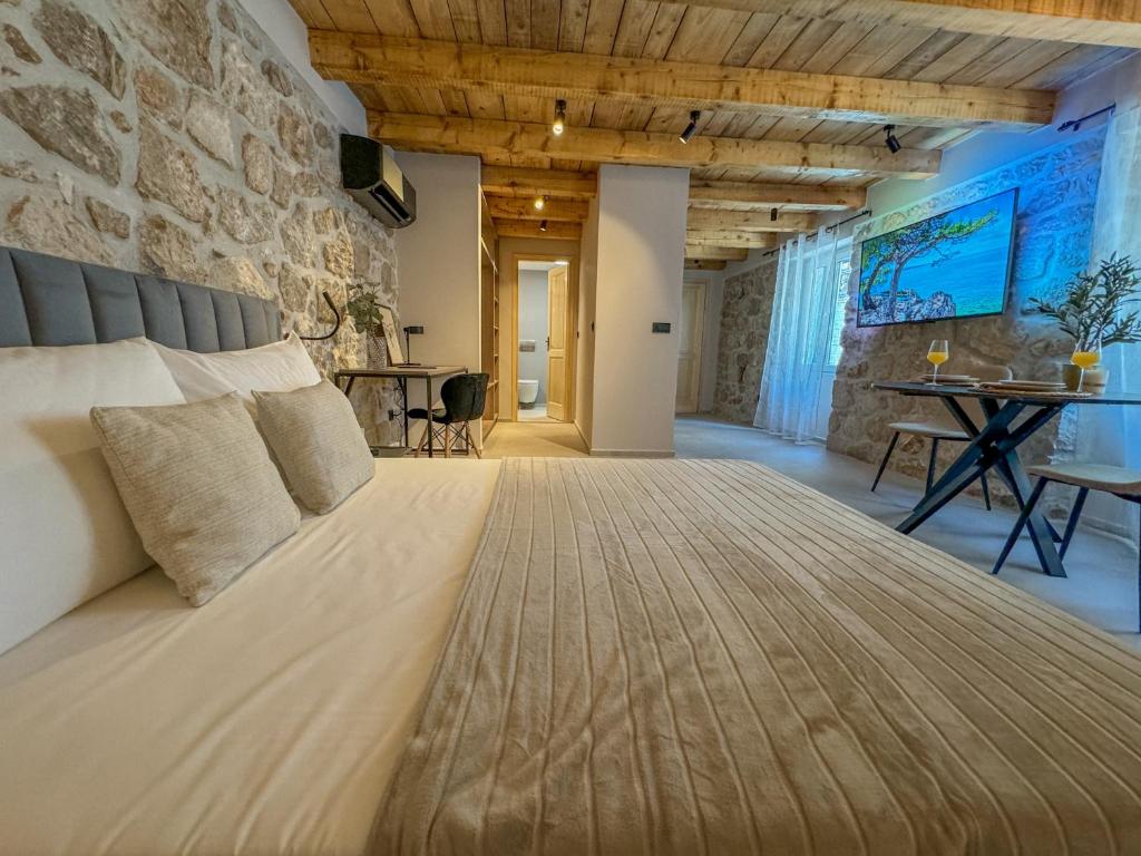 Rocky Heaven Suite