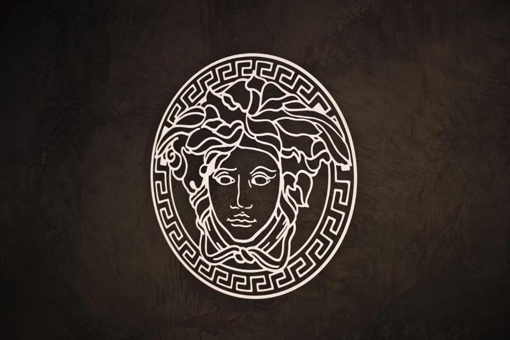 a white mandala with a head of a man at Luxus Spa auf tollem Anwesen in Neubulach