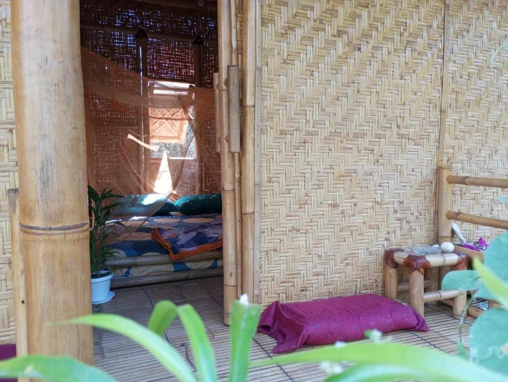 Uncle Hippie's Dream - 15