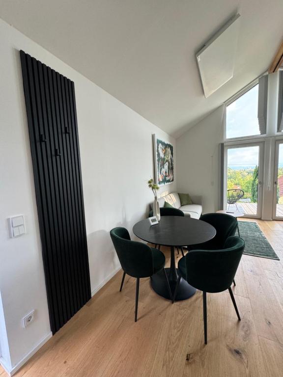 Posezení v ubytování Superior Tiny Home