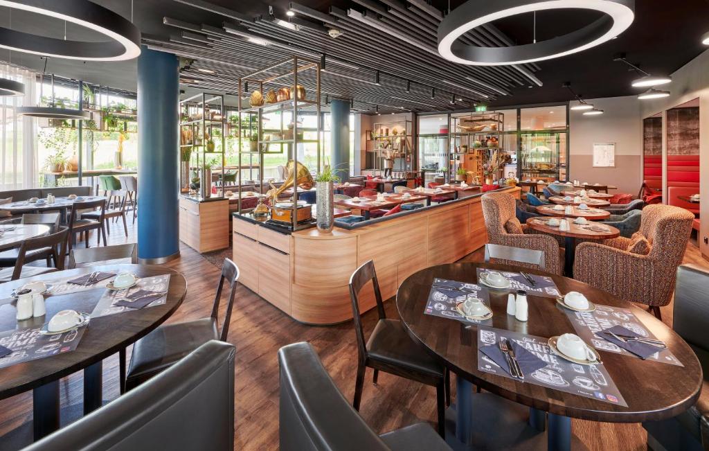 Restaurace v ubytování MASEVEN Stuttgart SI Centrum ehem SI-SUITES